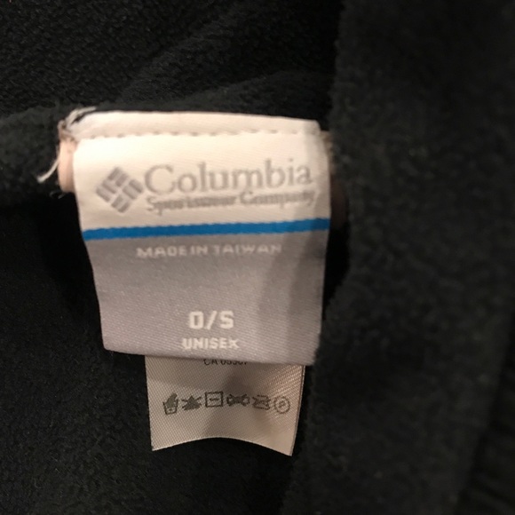 SOLD - Columbia Beanie - Picture 3 of 4